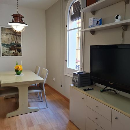 Apartamentos Nouvilas Portbou Exteriör bild