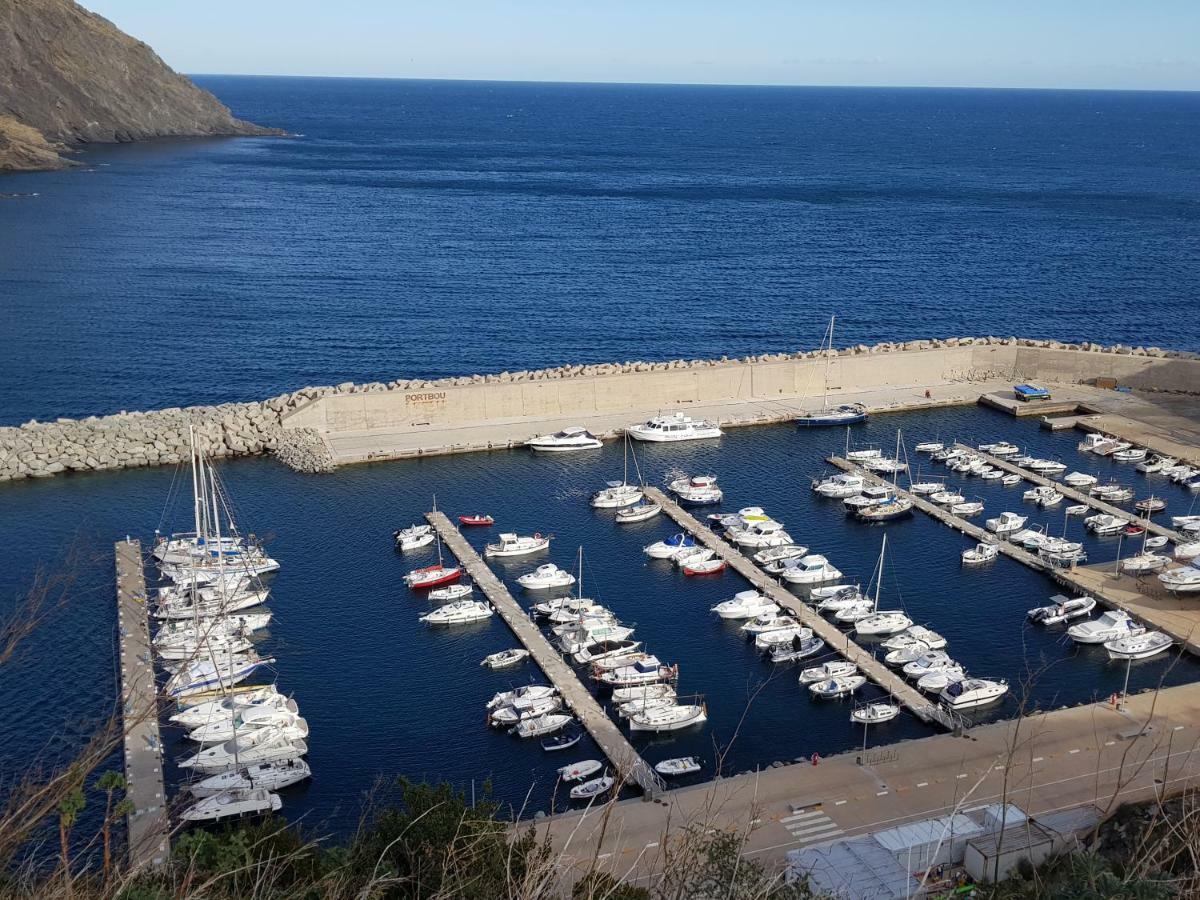 Apartamentos Nouvilas Portbou Exteriör bild