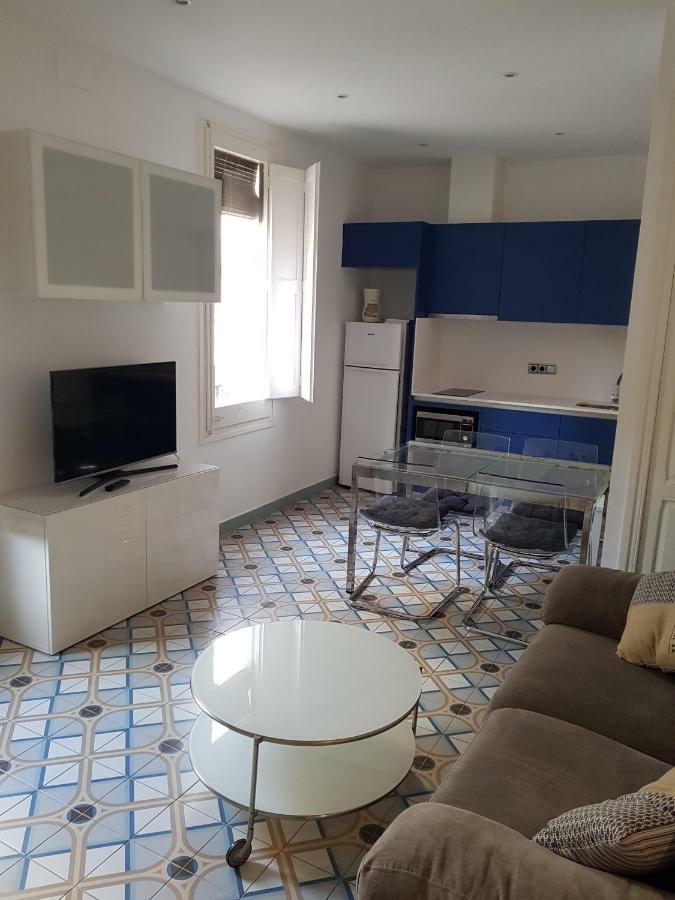 Apartamentos Nouvilas Portbou Exteriör bild