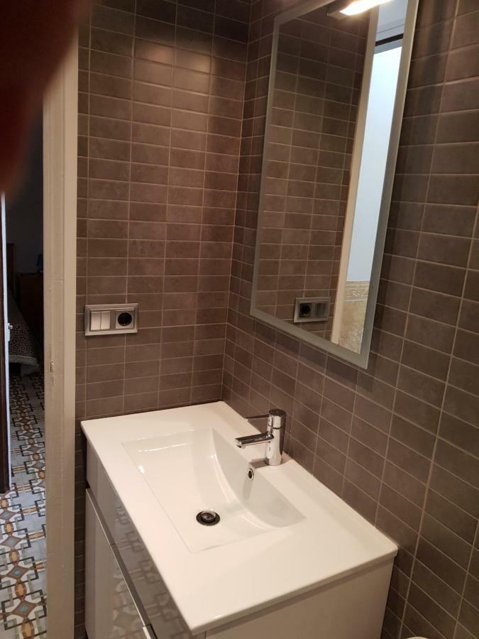 Apartamentos Nouvilas Portbou Exteriör bild